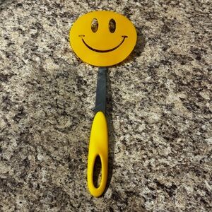 Yellow Smiley Face Spatula - Fun Kitchen Tool